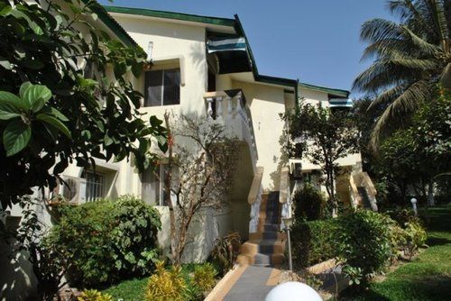 Paradise Suites Hotel 克罗里 外观 照片