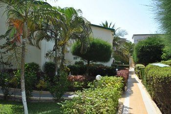 Paradise Suites Hotel 克罗里 外观 照片