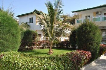 Paradise Suites Hotel 克罗里 外观 照片